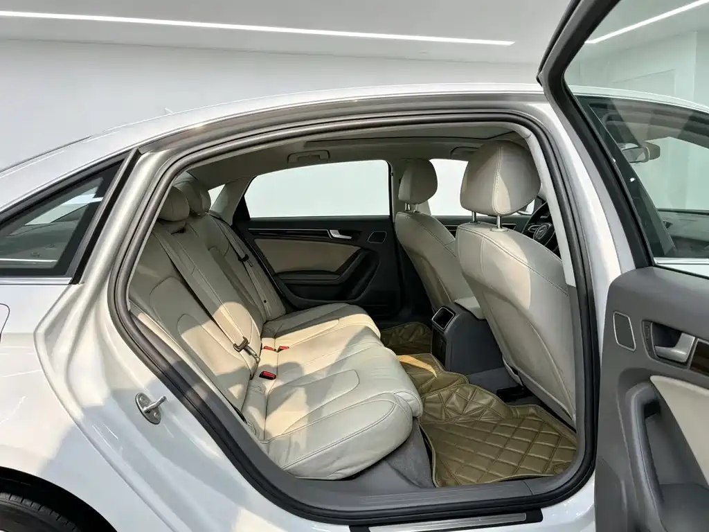 Audi A4L — миниатюра 5