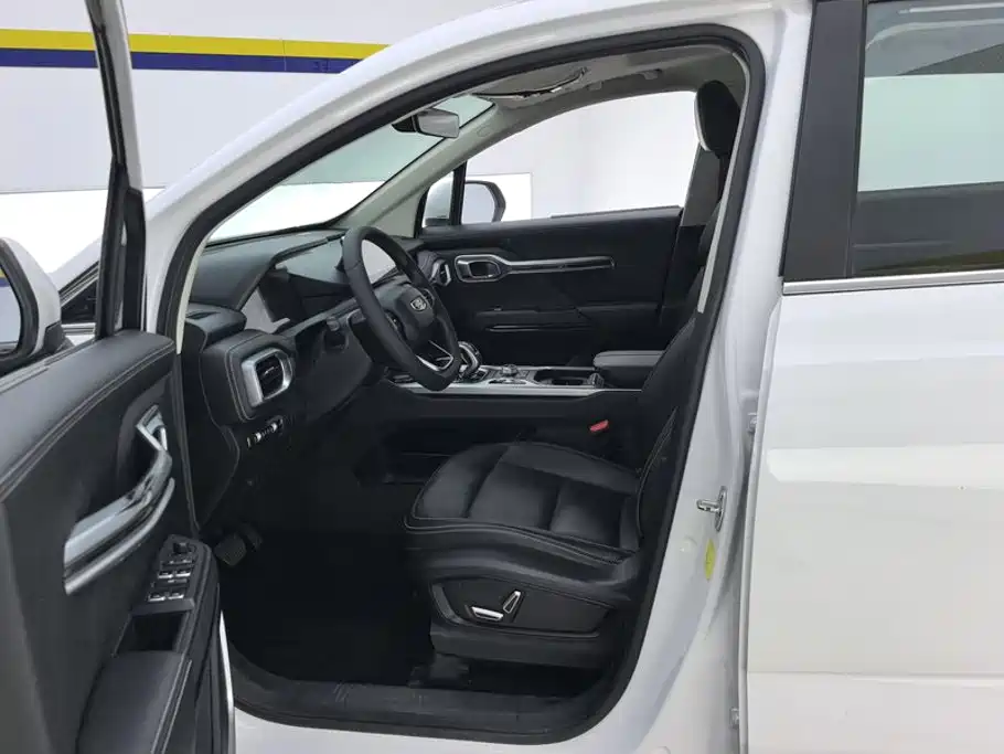Geely Haoyue — миниатюра 9