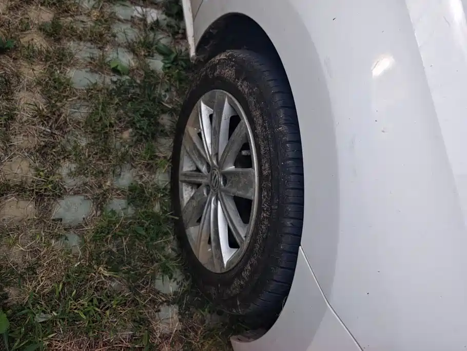 Volkswagen Polo — миниатюра 6