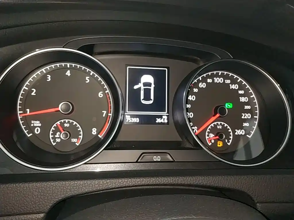 Volkswagen Golf — миниатюра 12
