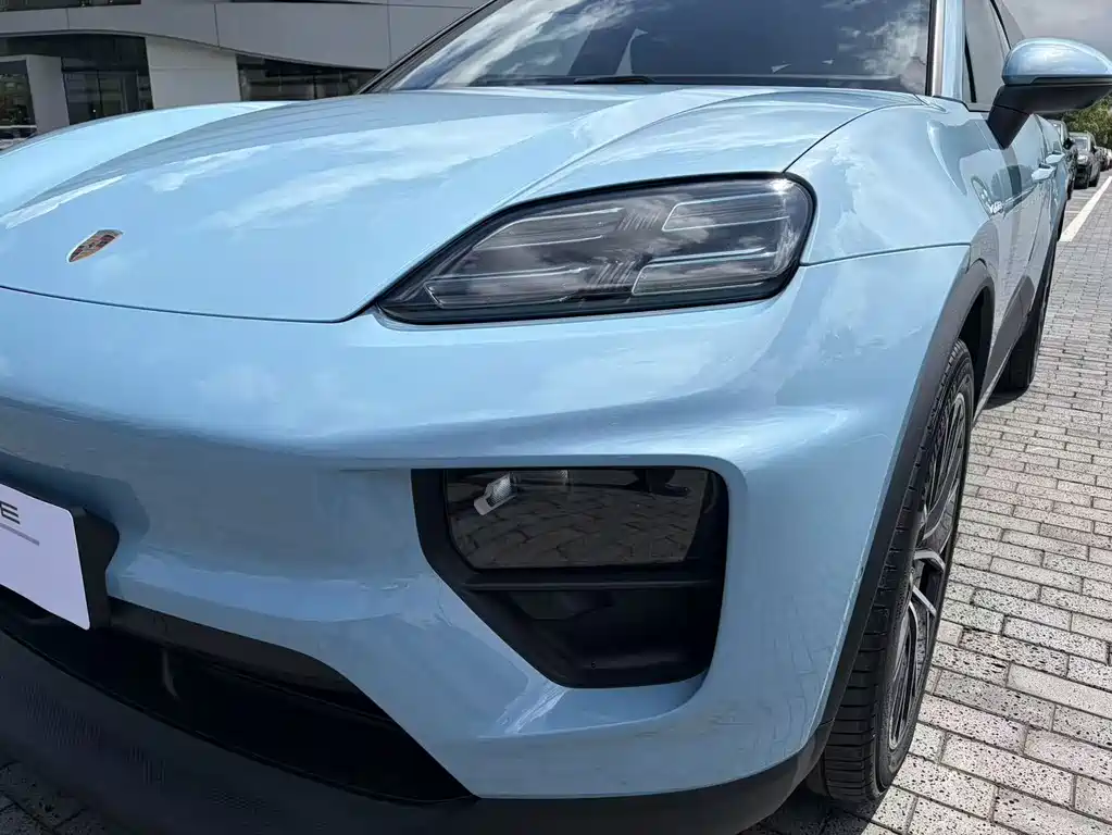 Porsche Macan EV — миниатюра 3