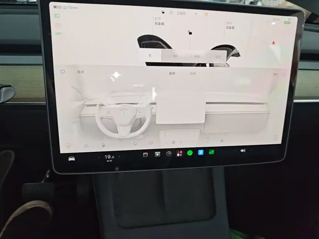 Tesla Model Y — миниатюра 13