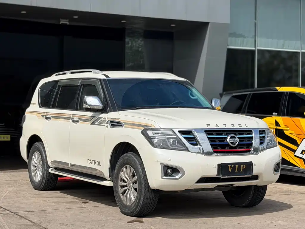 Nissan Patrol — миниатюра 3