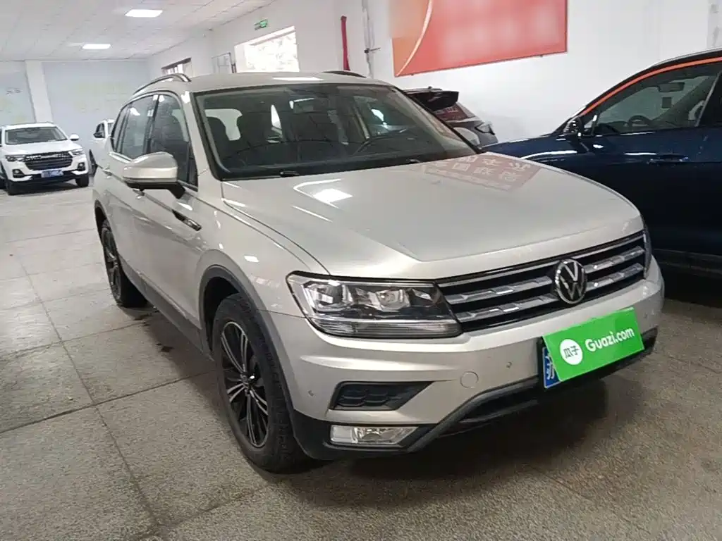Volkswagen Tiguan L — миниатюра 22
