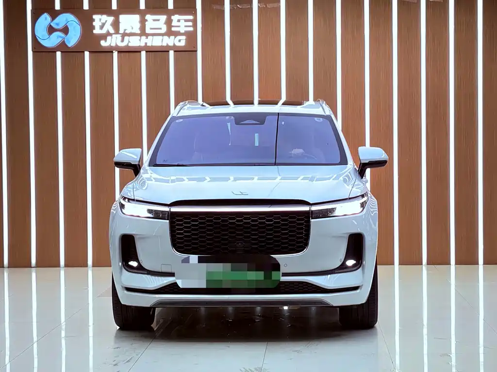 Li Auto Li ONE — миниатюра 2