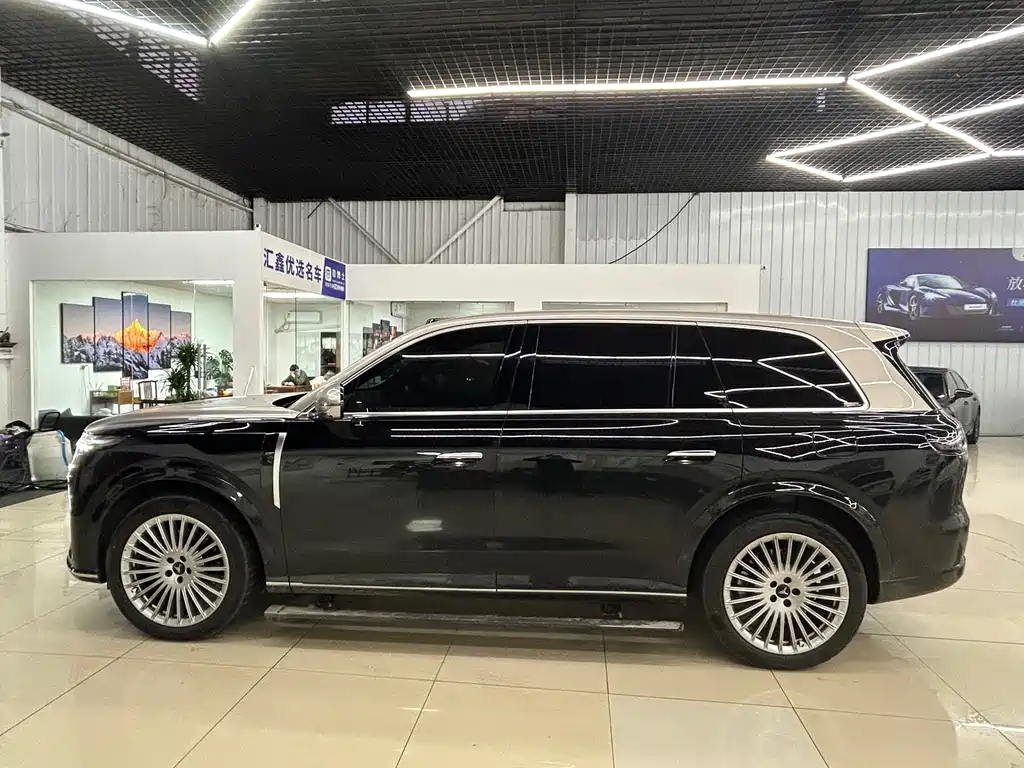 VOYAH Taishan — миниатюра 19
