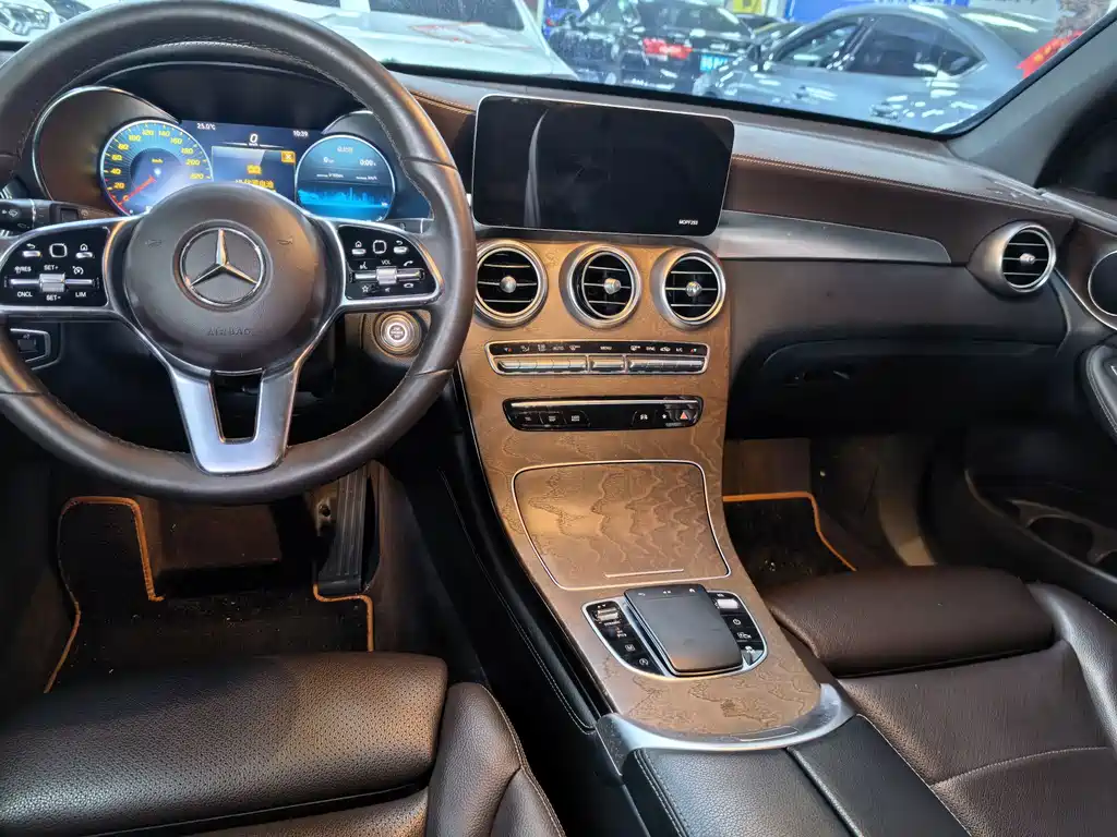 Mercedes-Benz GLC — миниатюра 5