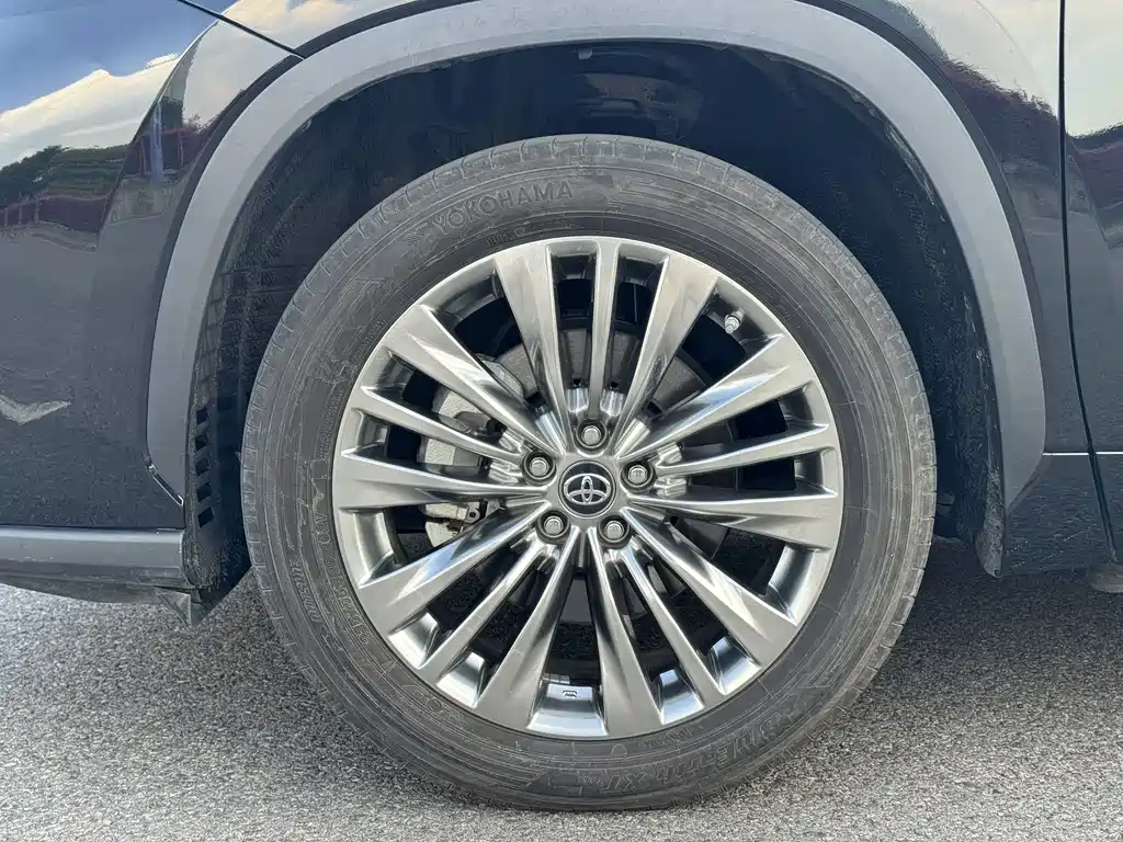 Toyota Highlander — миниатюра 22