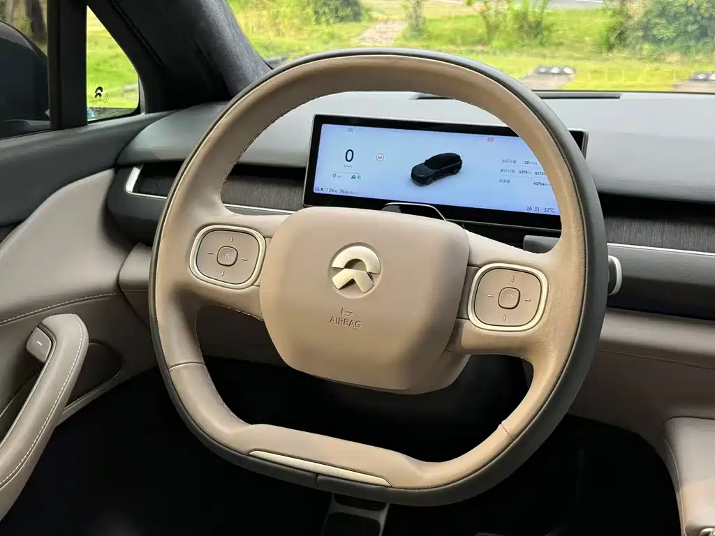 NIO ES8 — миниатюра 6