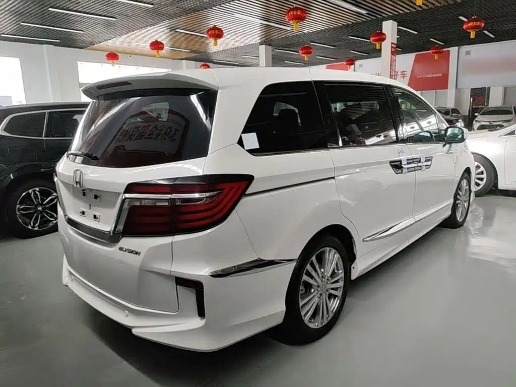 Honda Elysion — миниатюра 7
