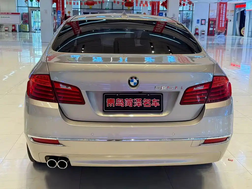 BMW 5 Series — миниатюра 15