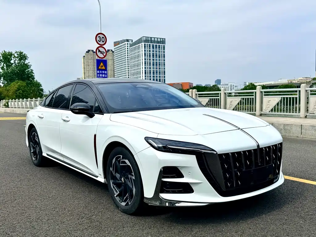 Hongqi Hongqi H6 — миниатюра 4