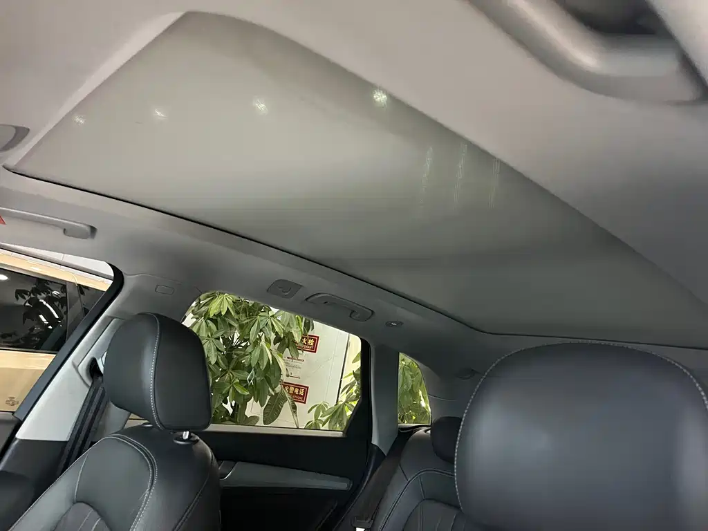 Audi Q5L — миниатюра 11