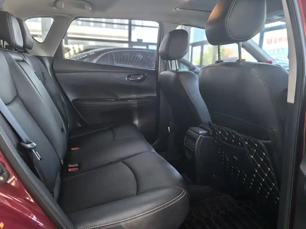 Nissan Tiida 2021 1.6L CVT