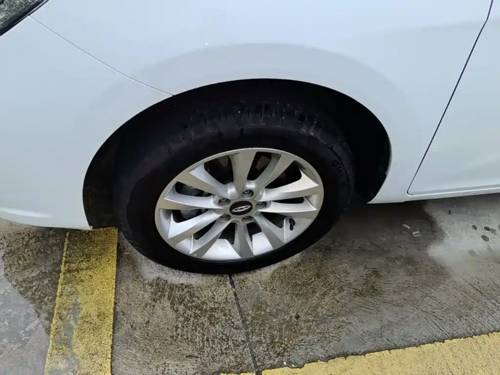 Chery New Energy Arrizo e — миниатюра 23
