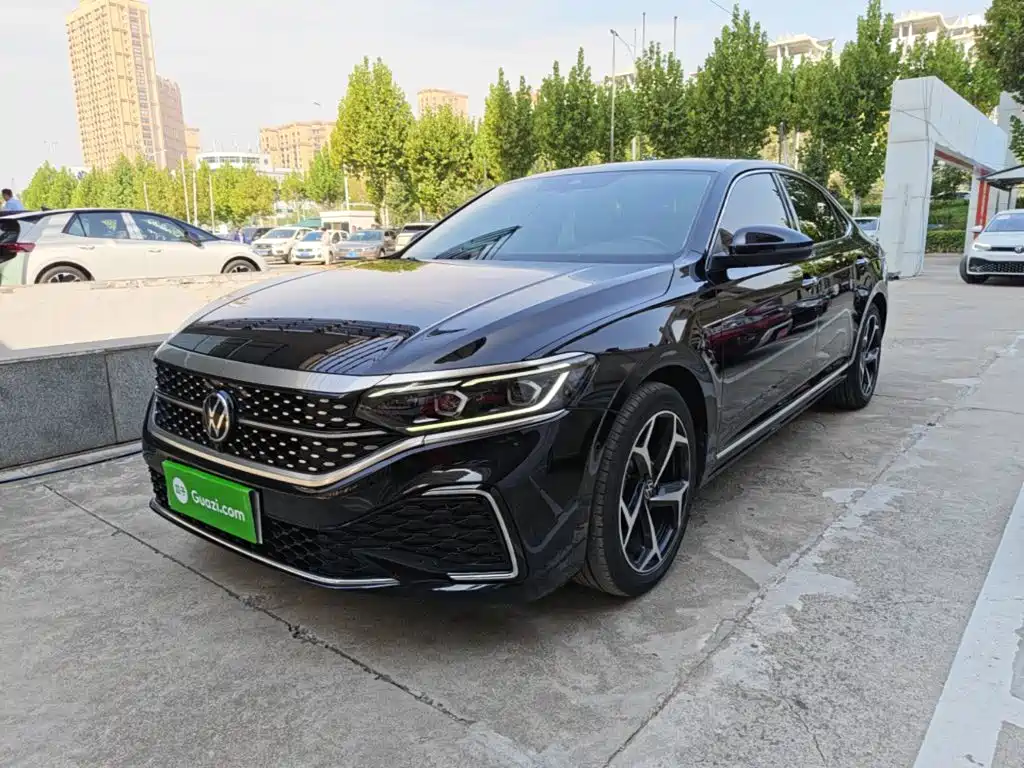 帕萨特 2024款 380TSI 星空龙耀版 2024