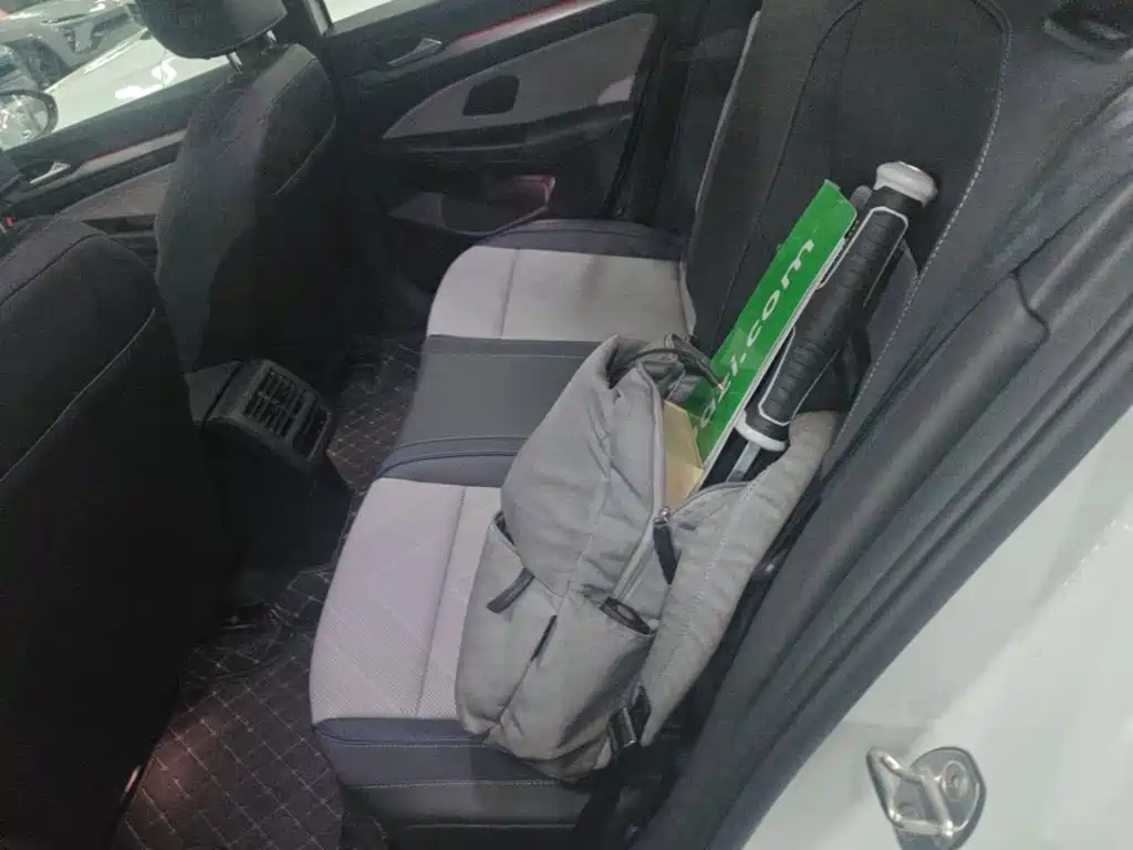 Volkswagen Golf — миниатюра 17