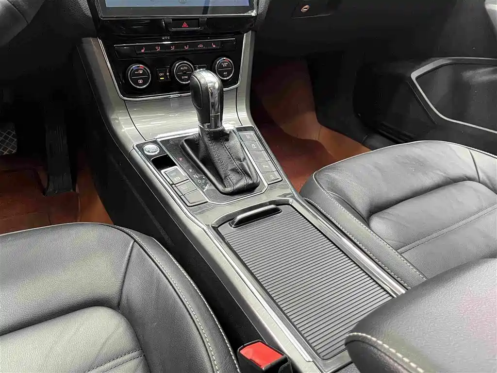 Volkswagen Passat — миниатюра 9