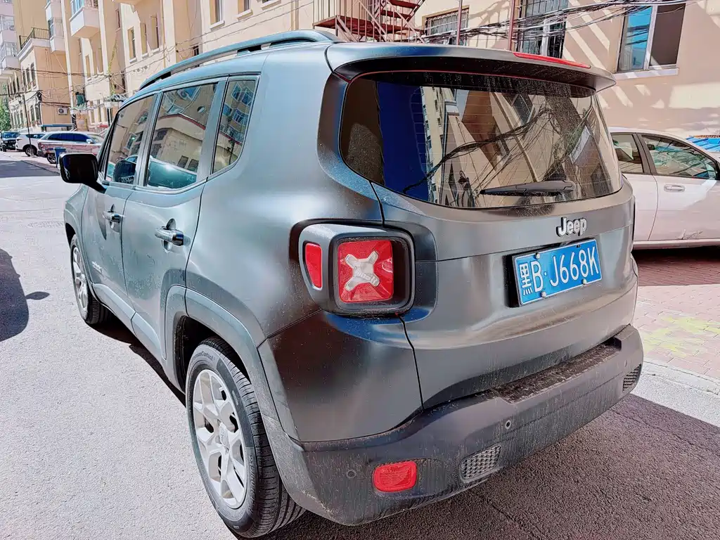 Jeep Renegade — миниатюра 6
