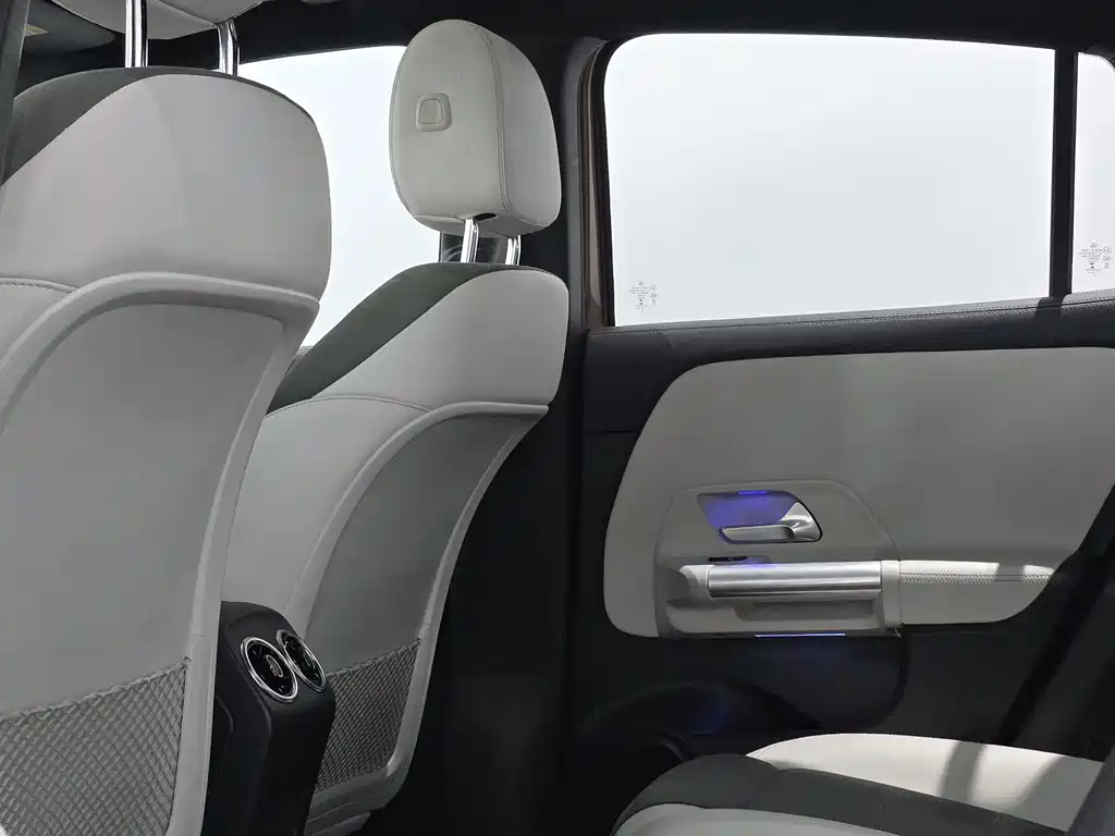 Mercedes-Benz EQA — миниатюра 14