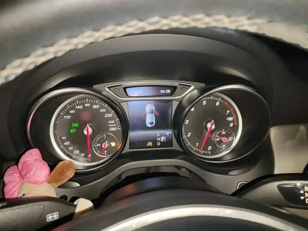 Mercedes-Benz CLA (Import) — миниатюра 4
