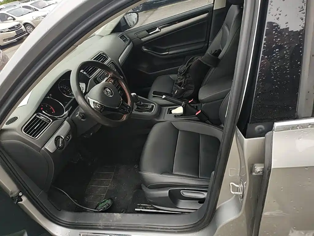 Volkswagen Sagitar — миниатюра 15