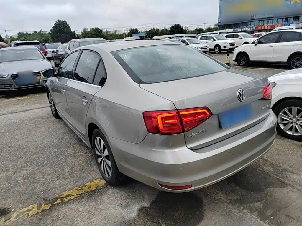 Volkswagen Sagitar — миниатюра 5