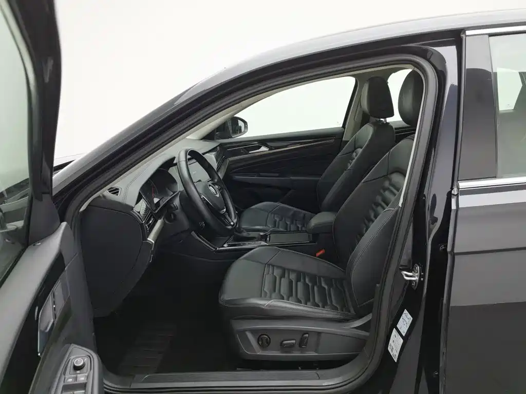 Volkswagen Passat — миниатюра 10