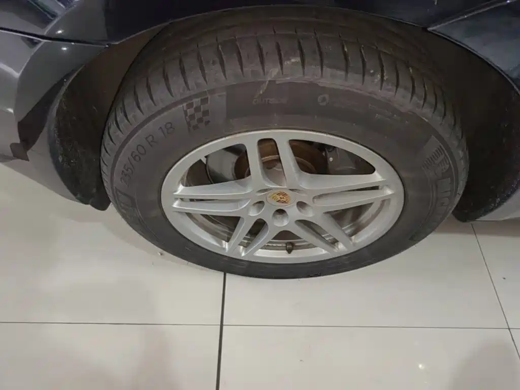 Porsche Macan — миниатюра 23