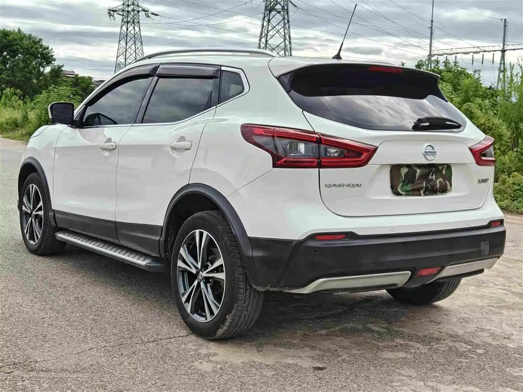 Nissan Qashqai — миниатюра 7
