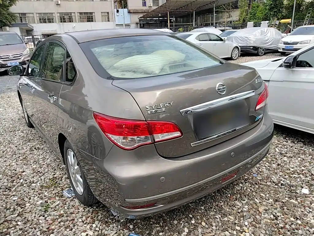 Nissan Sylphy — миниатюра 5