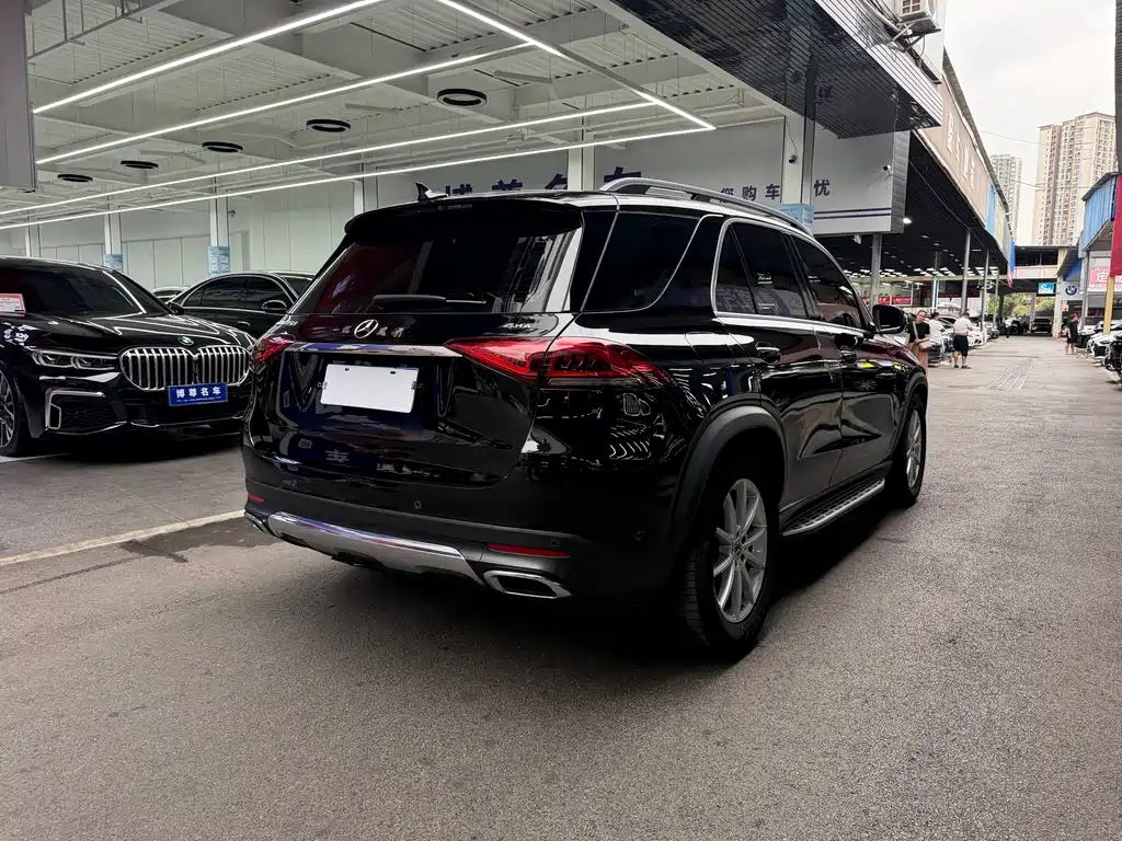 Mercedes-Benz GLE (Import) — миниатюра 21