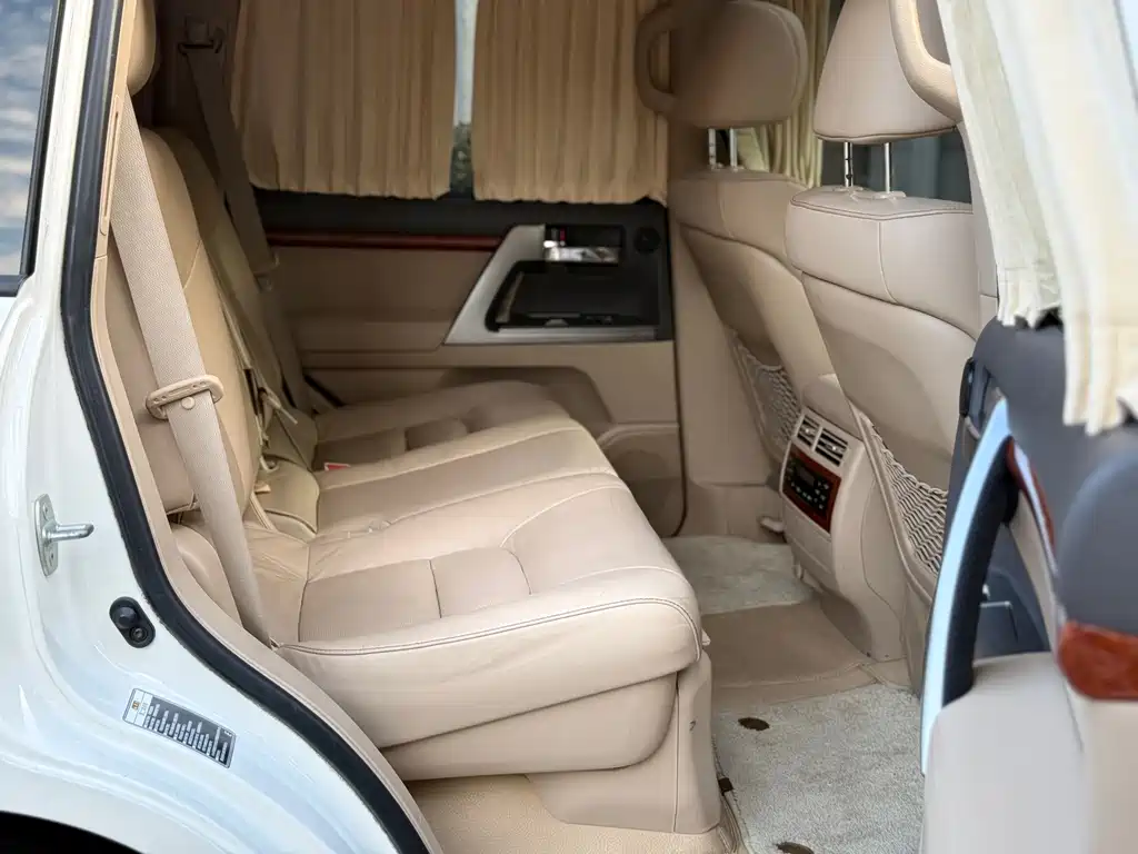 Toyota Land Cruiser — миниатюра 11