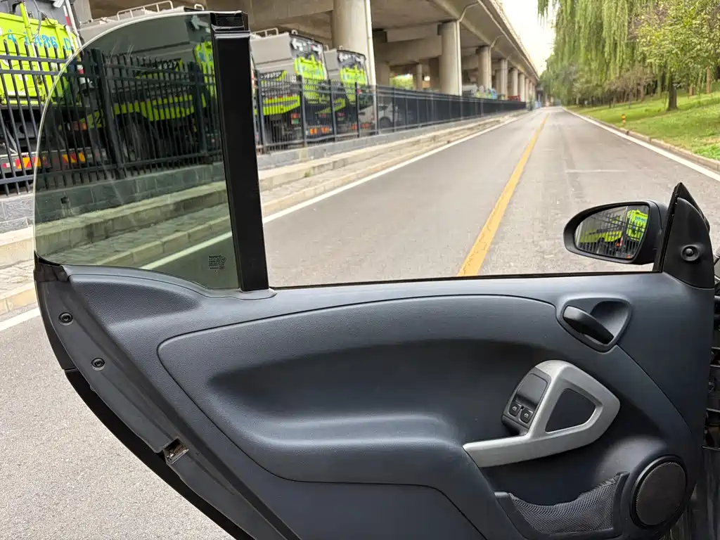 smart Smart Fortwo — миниатюра 11