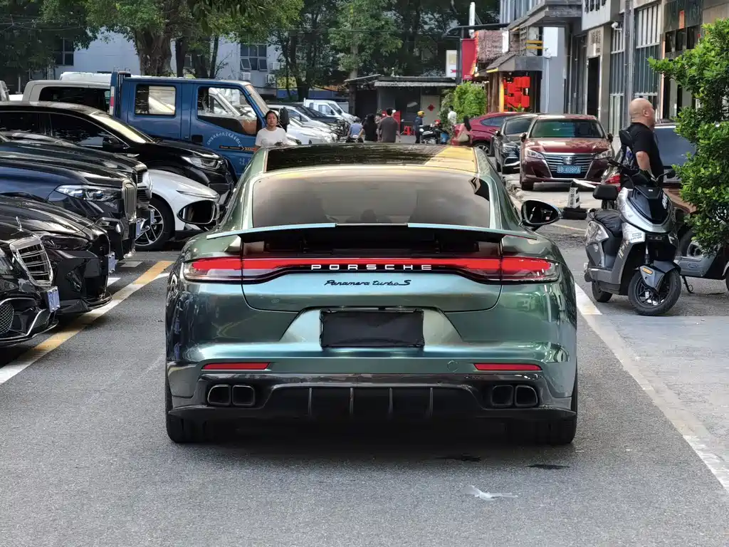 Porsche Panamera — миниатюра 5