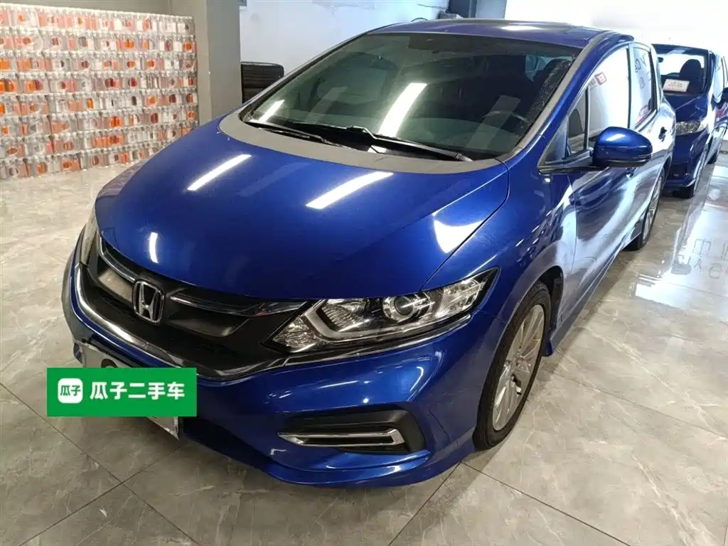 Honda Jade 2017 1.8L AT Comfort 5 мест