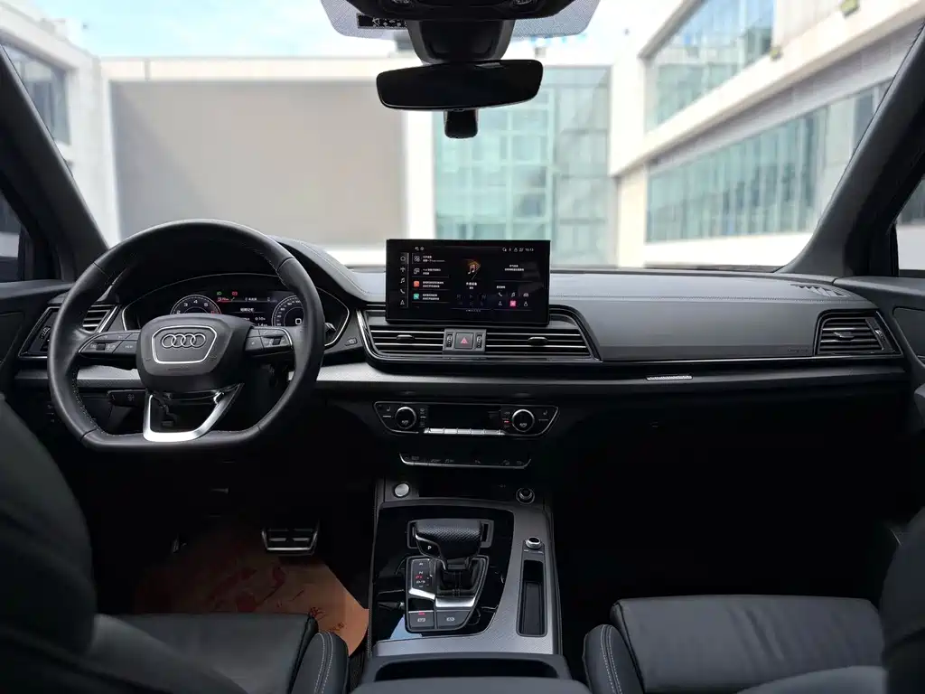Audi Q5L 2024 40 TFSI Luxury