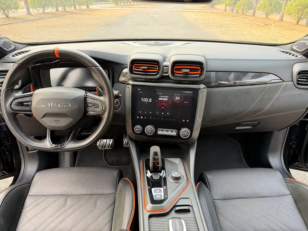 LYNK & CO. 02 HATCHBACK