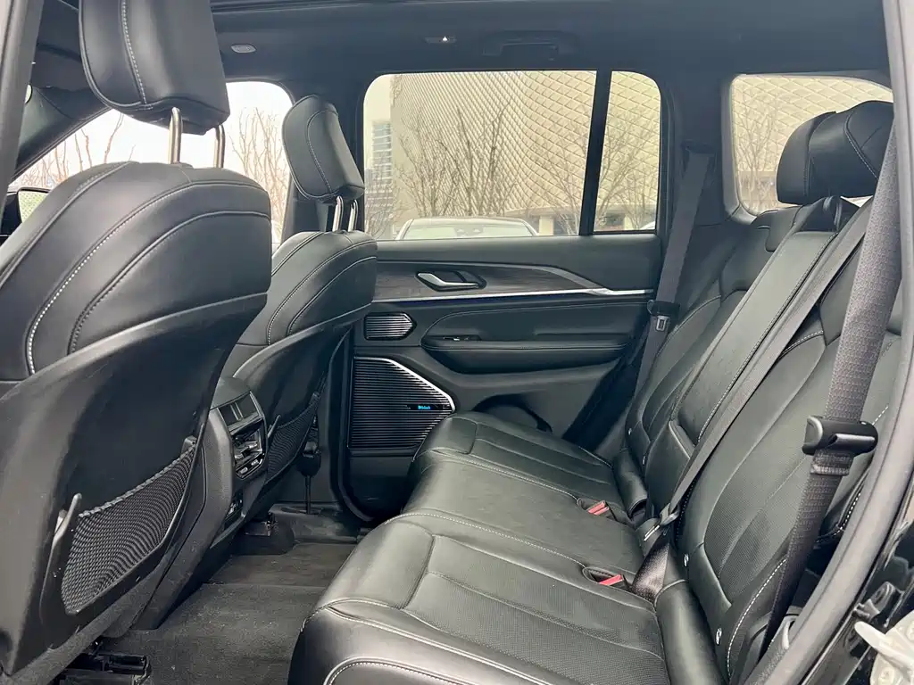 Jeep Grand Cherokee 4xe (Import) — миниатюра 24