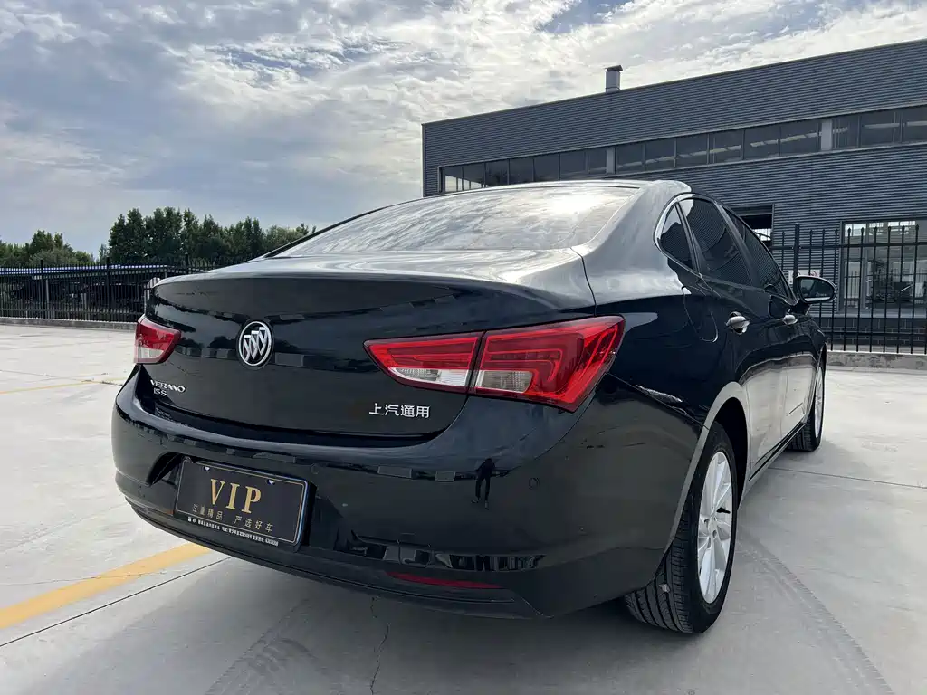 Buick Verano — миниатюра 6