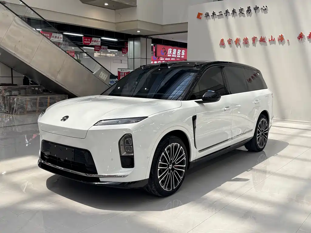 NIO ES8 2026 мест Executive