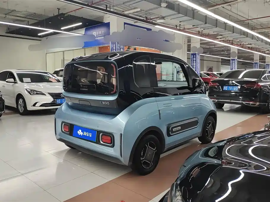 Baojun E300 — миниатюра 3