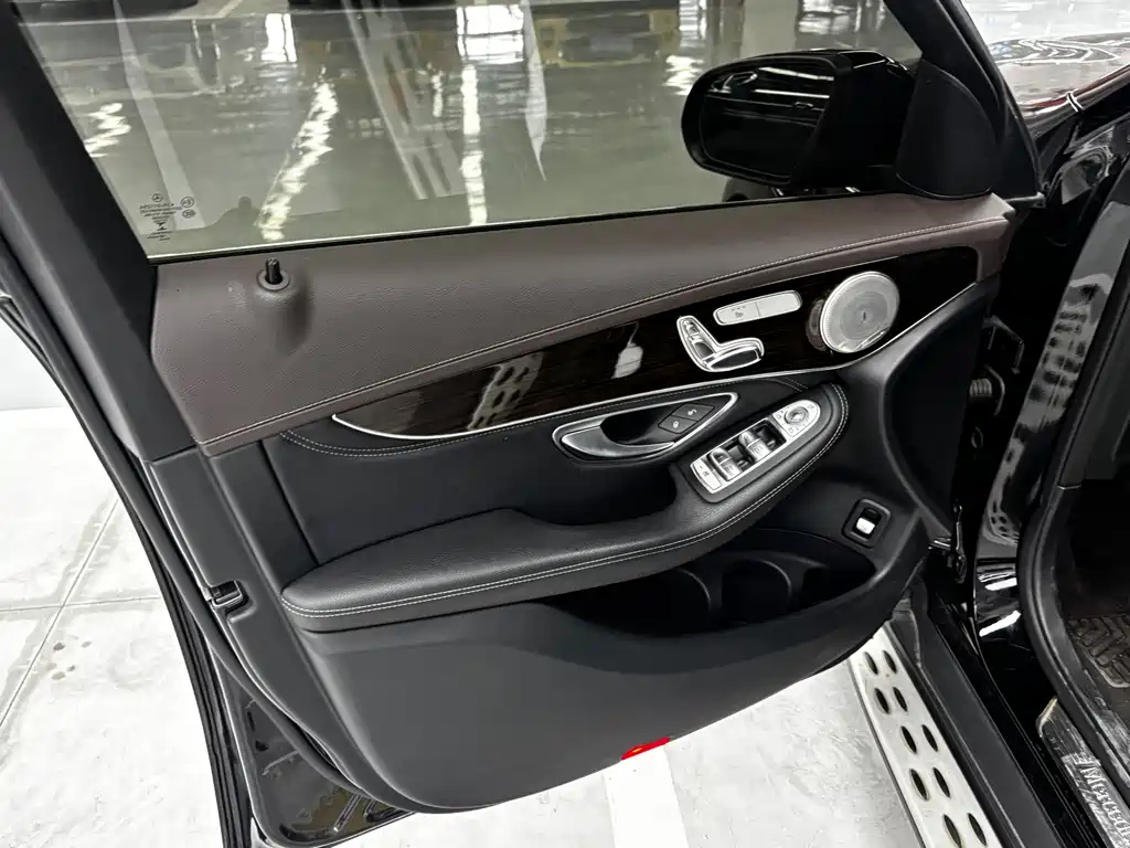 Mercedes-Benz GLC — миниатюра 5