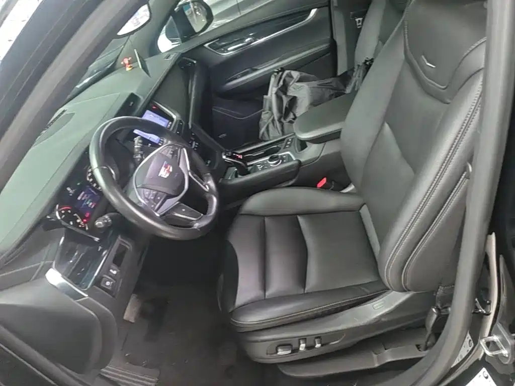 Cadillac XT5 — миниатюра 15