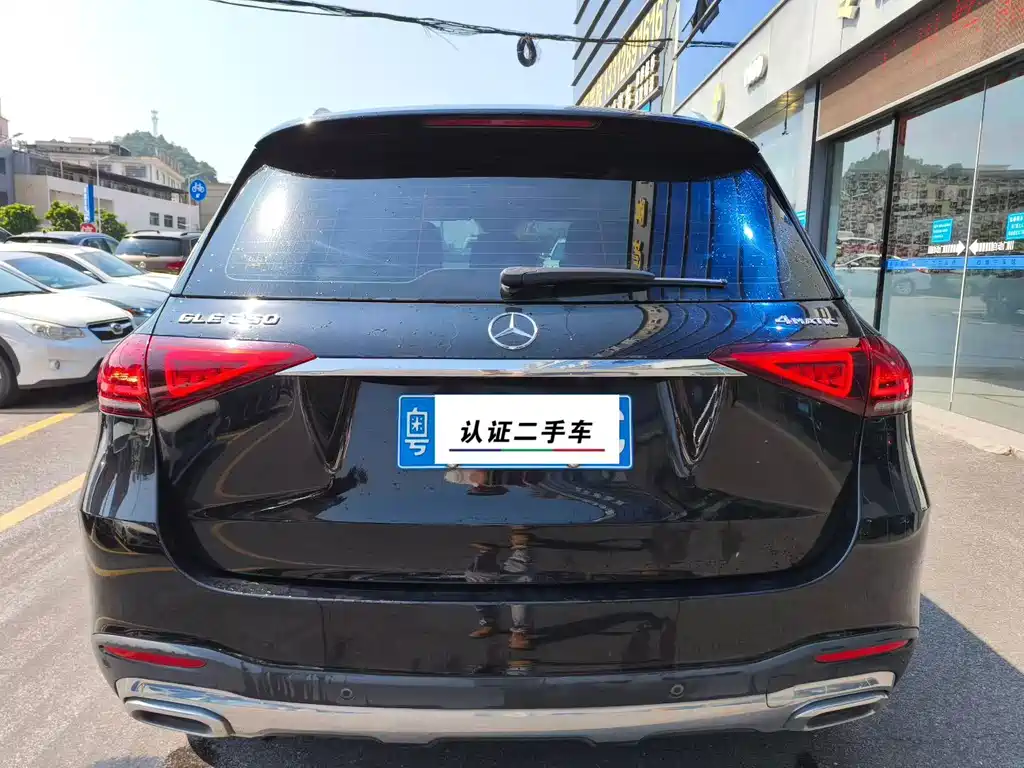 Mercedes-Benz GLE (Import) — миниатюра 3