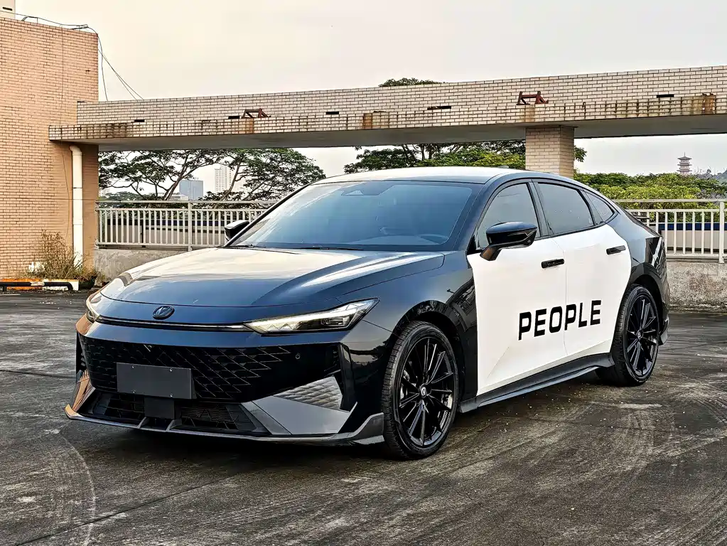 Changan UNI-V