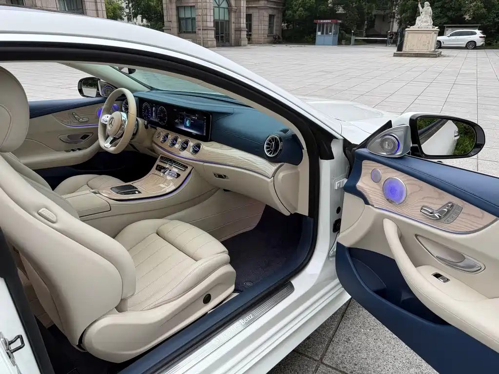 Mercedes-Benz E-Class (Import) — миниатюра 7
