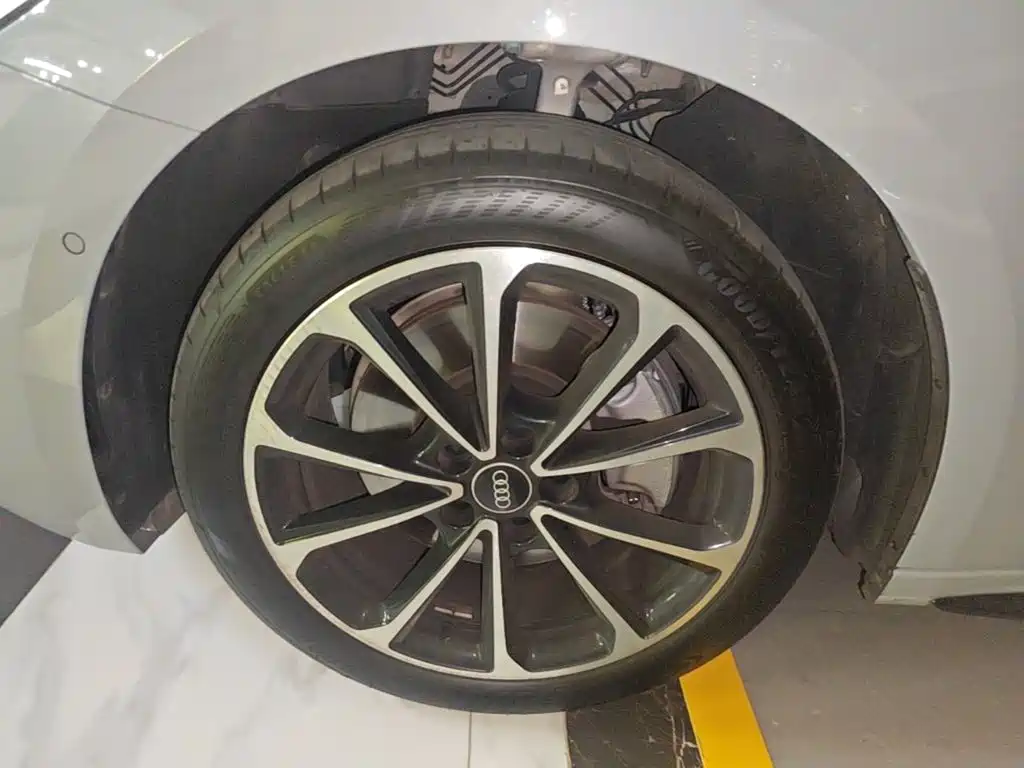 Audi Audi A5L — миниатюра 23