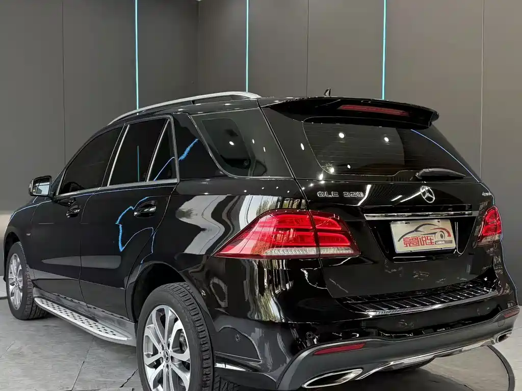 Mercedes-Benz GLE (Import) — миниатюра 8
