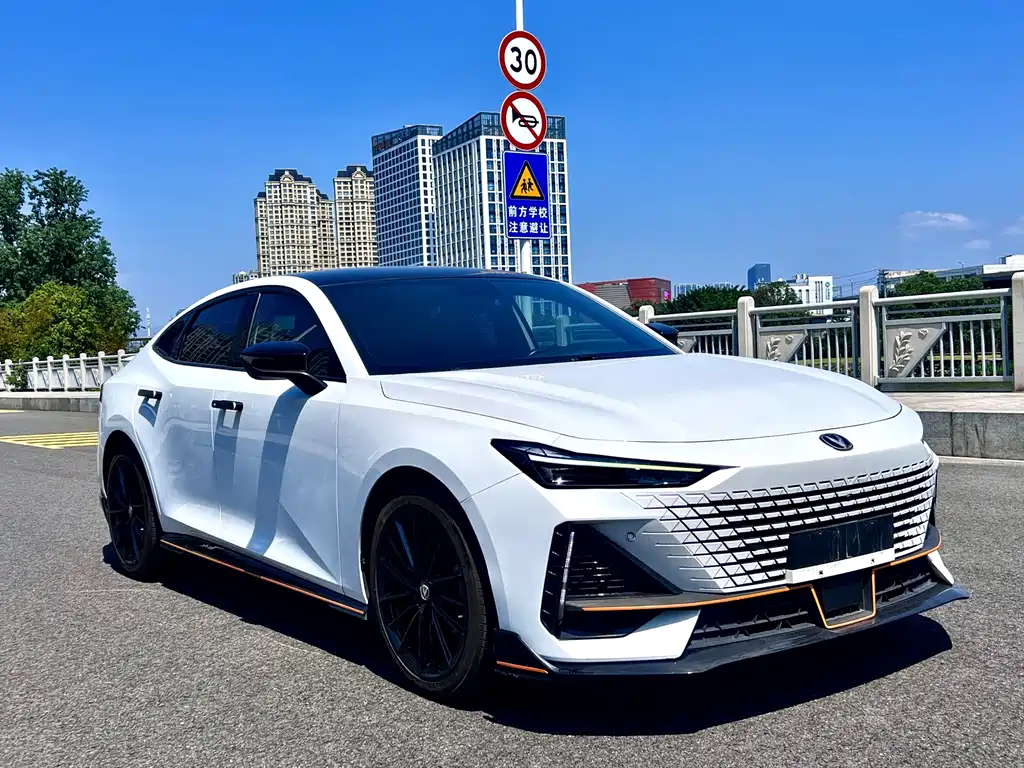 Changan UNI-V — миниатюра 2